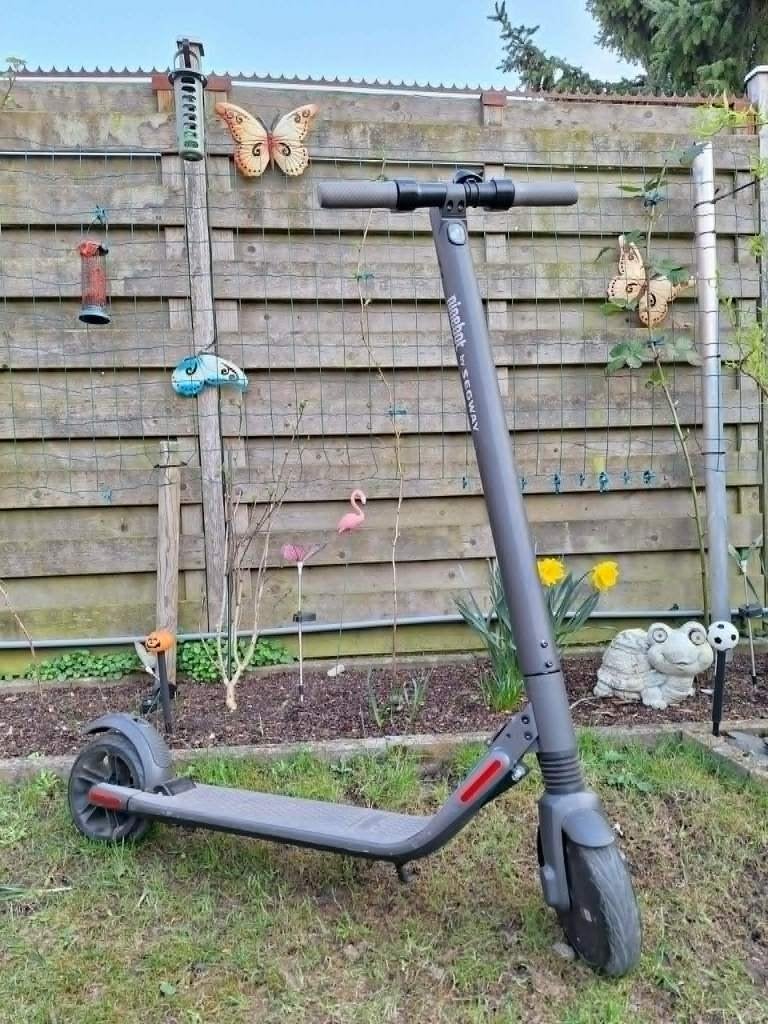 étape Ninebot, Vélos & Vélomoteurs, Trottinettes, Comme neuf, Step électrique (E-scooter), Enlèvement