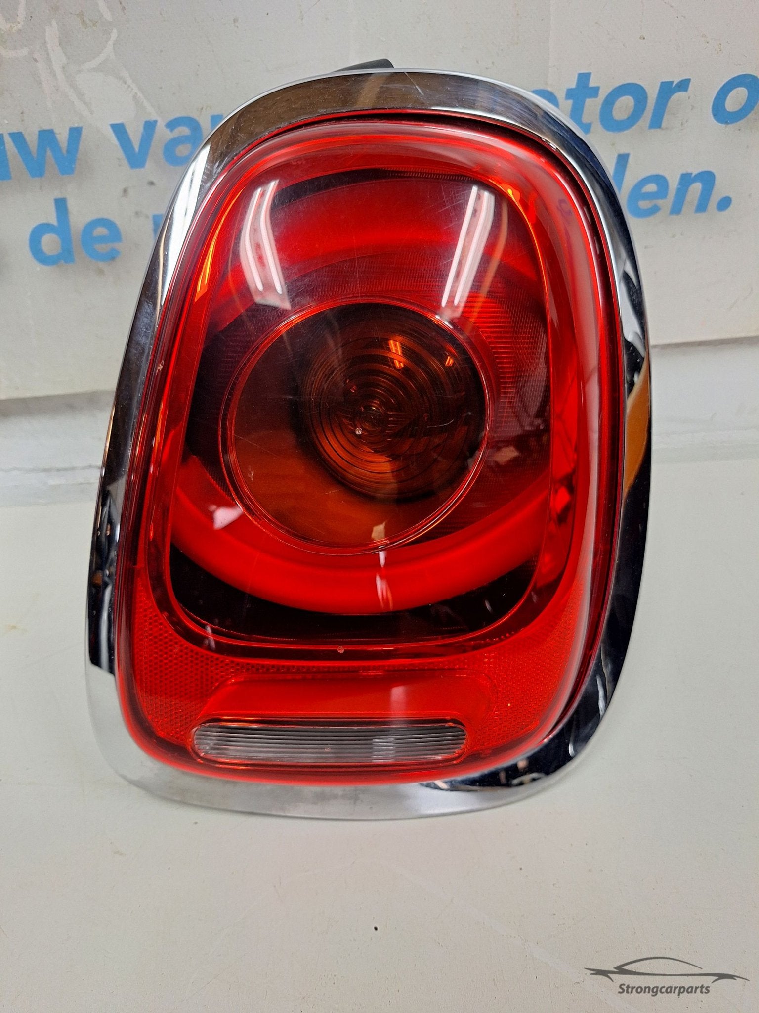 Achterlicht rechts Mini F56 met Chrome rand 729741410 origin, Autos : Pièces & Accessoires, Éclairage, -, -, -, Enlèvement ou Envoi