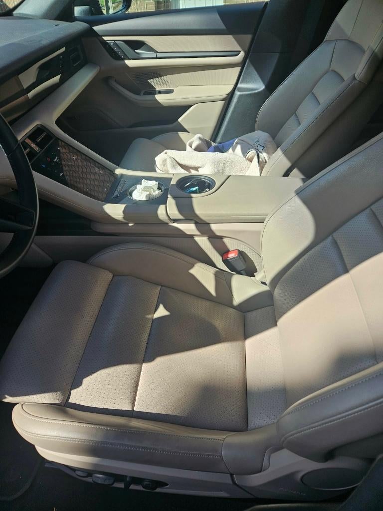 auto's, Automaat, Achterwielaandrijving, Parkeersensor, Zwart