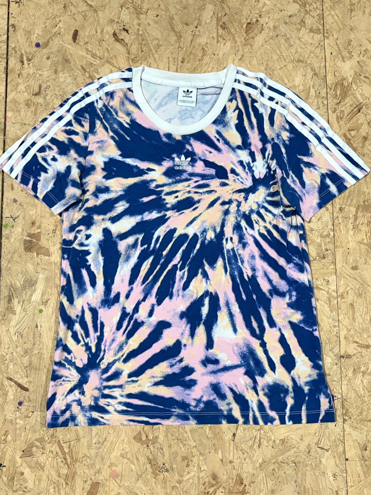 Adidas Originals Short Sleeve 3-Stripes Tie-Dye T-Shirt, Kleding | Dames, T-shirts, Ophalen of Verzenden, Zo goed als nieuw