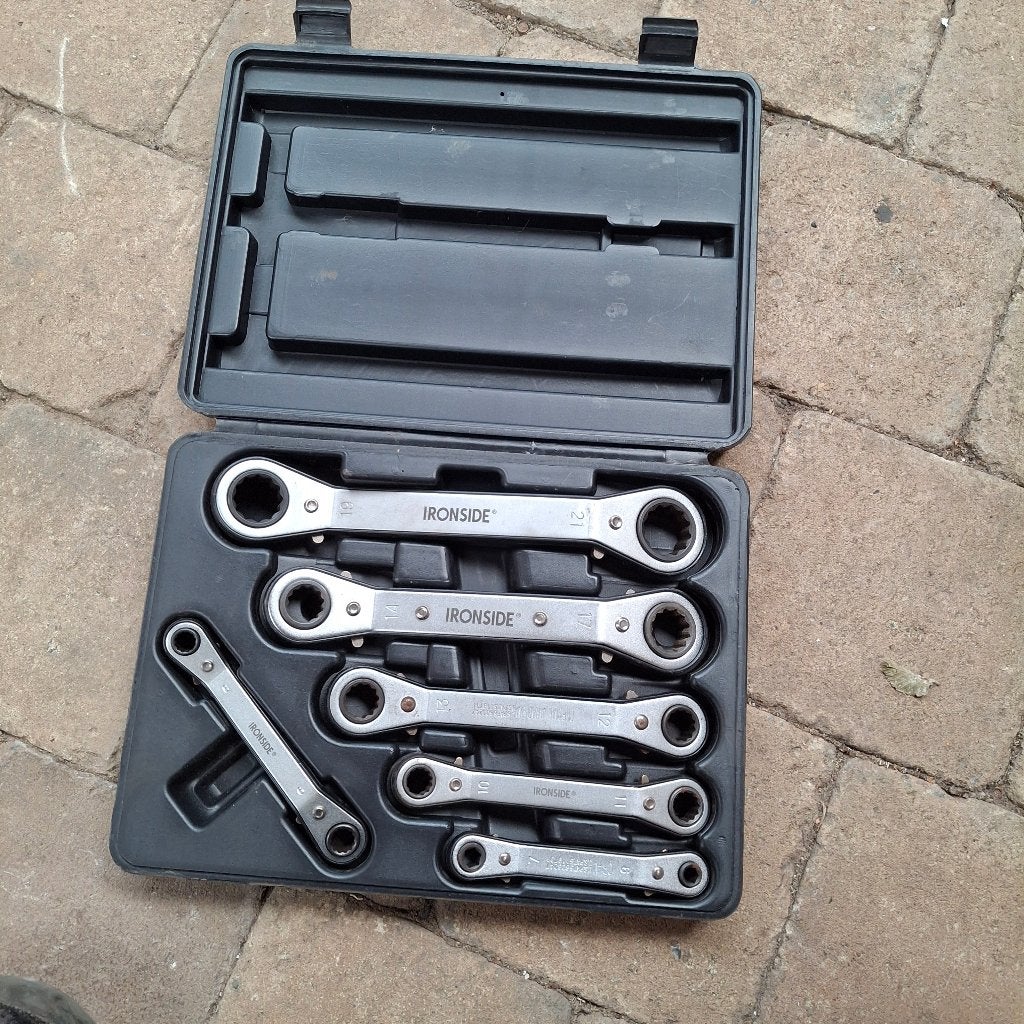 Ratelsleutelset 6-21mm in doos, koopje, Doe-het-zelf en Bouw, Gereedschap | Handgereedschap, Ophalen of Verzenden, Nieuw, Sleutel/ratel