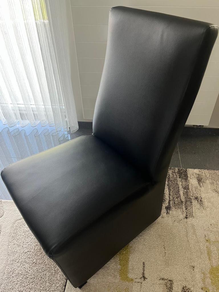 8 chaises à roulettes, Maison & Meubles, Chaises, Enlèvement, Comme neuf, Noir, Cinq, Six Chaises ou plus