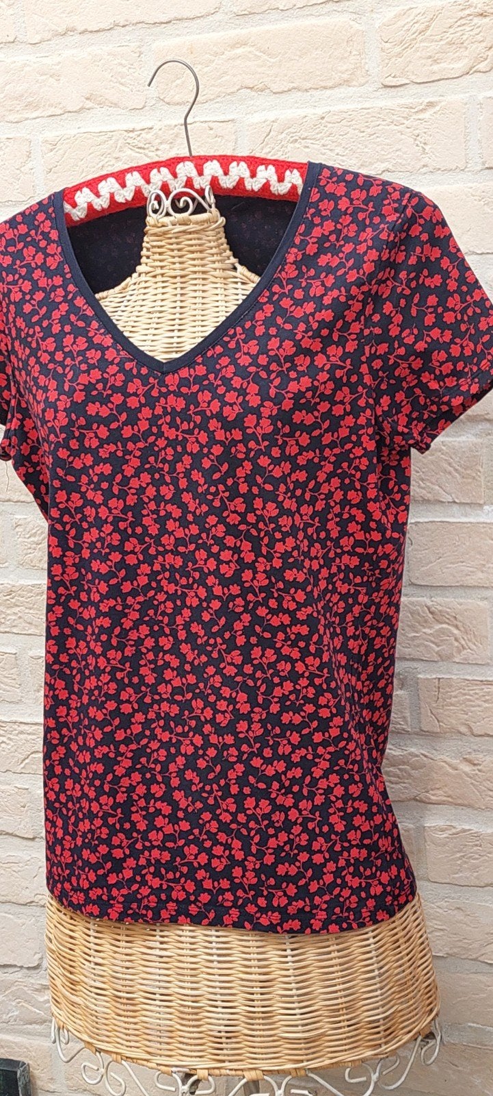bloesje maat m c&a, Kleding | Dames, Maat 38/40 (M), Ophalen of Verzenden, Zo goed als nieuw, Korte mouw