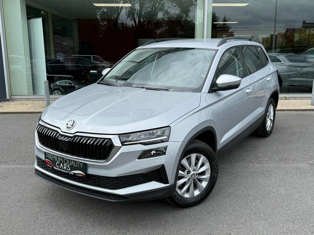 Skoda Karoq AUTOMAAT / CARPLAY / AIRCO / CAMERA / CRUISECONT, Automaat, 1408 kg, Stof, 4 cilinders