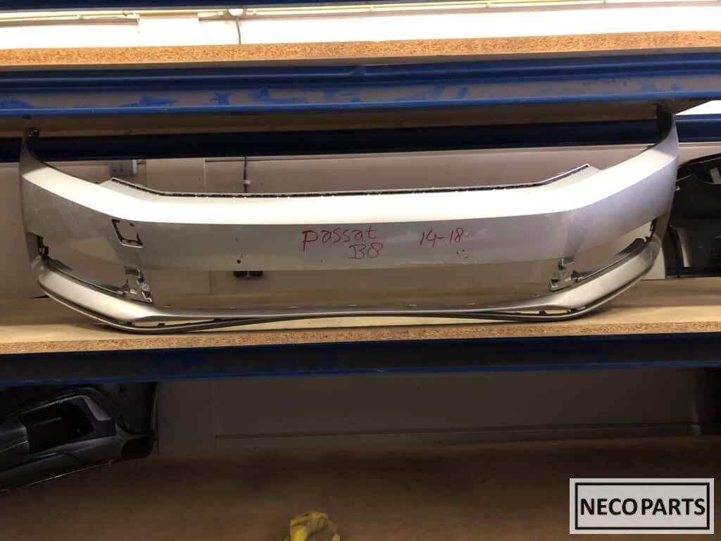 Passat b8 bumper voorbumper origineel, Auto-onderdelen, Ophalen, Gebruikt, -, Volkswagen