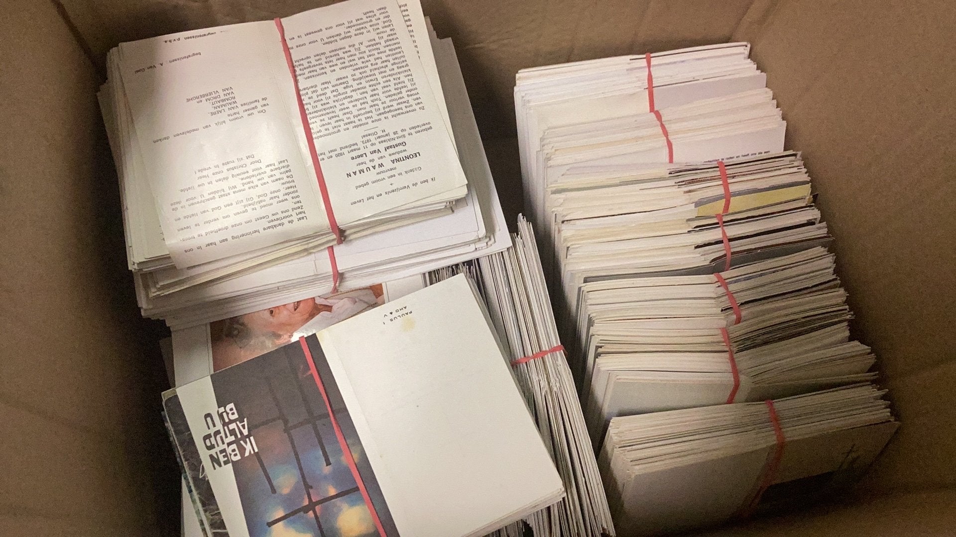 cartes de prière de Flandre, Enlèvement