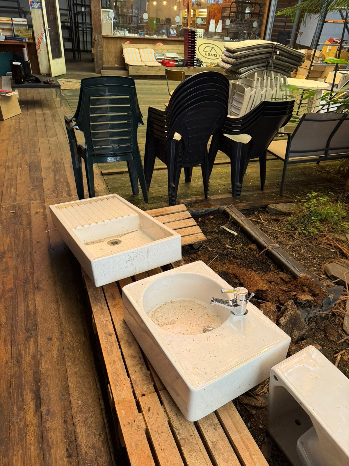 Lavabo’s, Tuin en Terras, Ophalen, Gebruikt