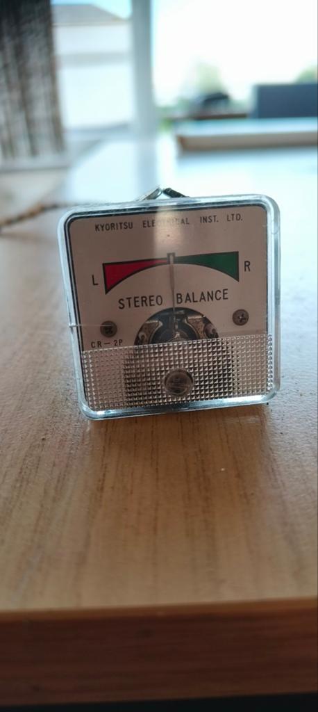 Kyoritsu CR-2P stereo balansmeter, Ophalen