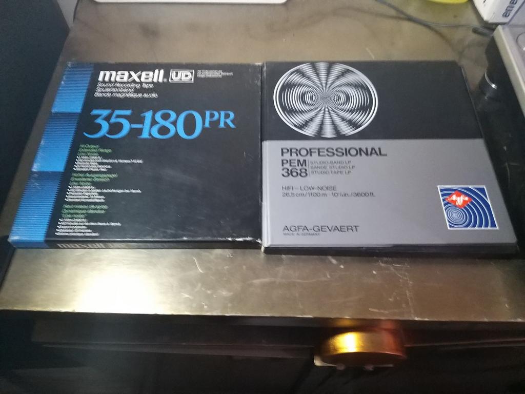 Bobines Maxell et Agfa, Enlèvement