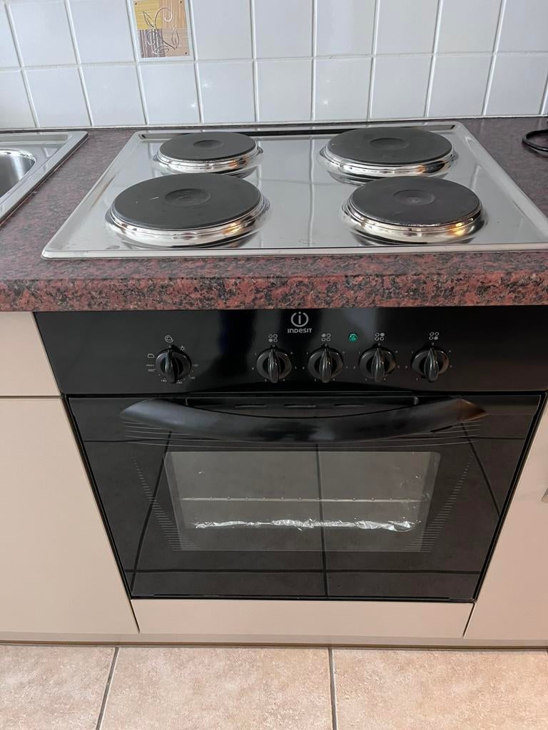 Oven met vuur inbouw, Elektronische apparatuur, Ophalen, Gebruikt, 4 kookzones, Inbouw
