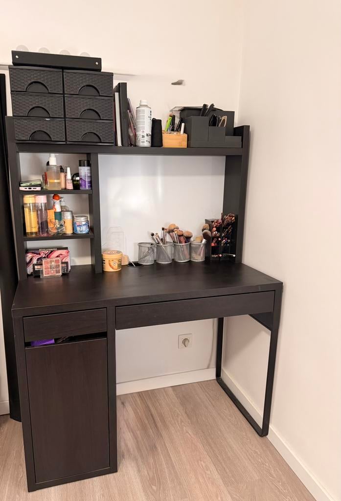 Bureau tafel, Huis en Inrichting, Bureaus, Ophalen, Zo goed als nieuw, IKEA, Zwart