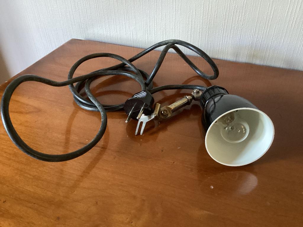 Oude lamp in bakeliet., Antiek en Kunst, Ophalen of Verzenden