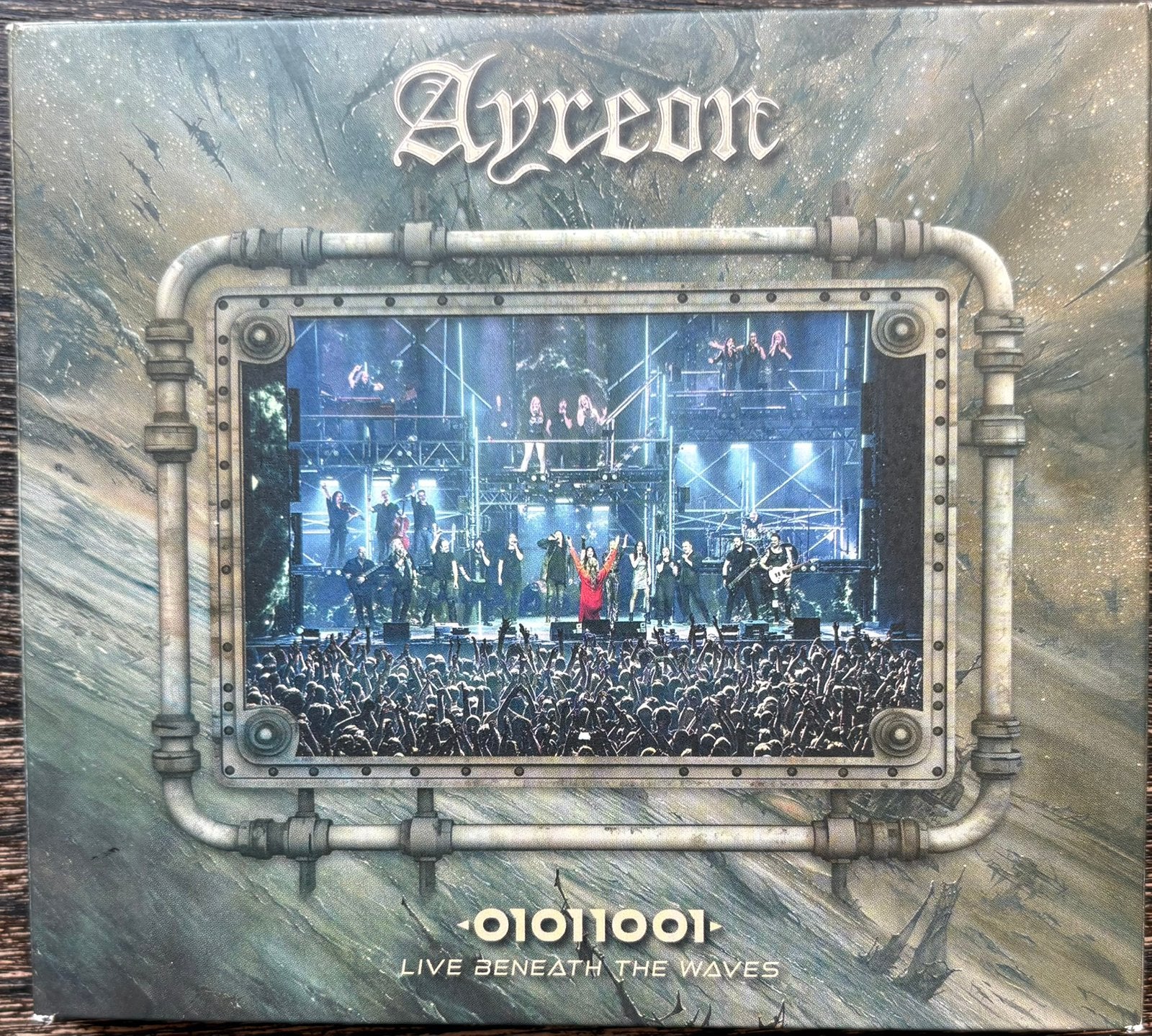 AYREON - 01011001 : Live Beneath The Waves, Cd's en Dvd's, Cd's | Hardrock en Metal, Ophalen of Verzenden, Zo goed als nieuw