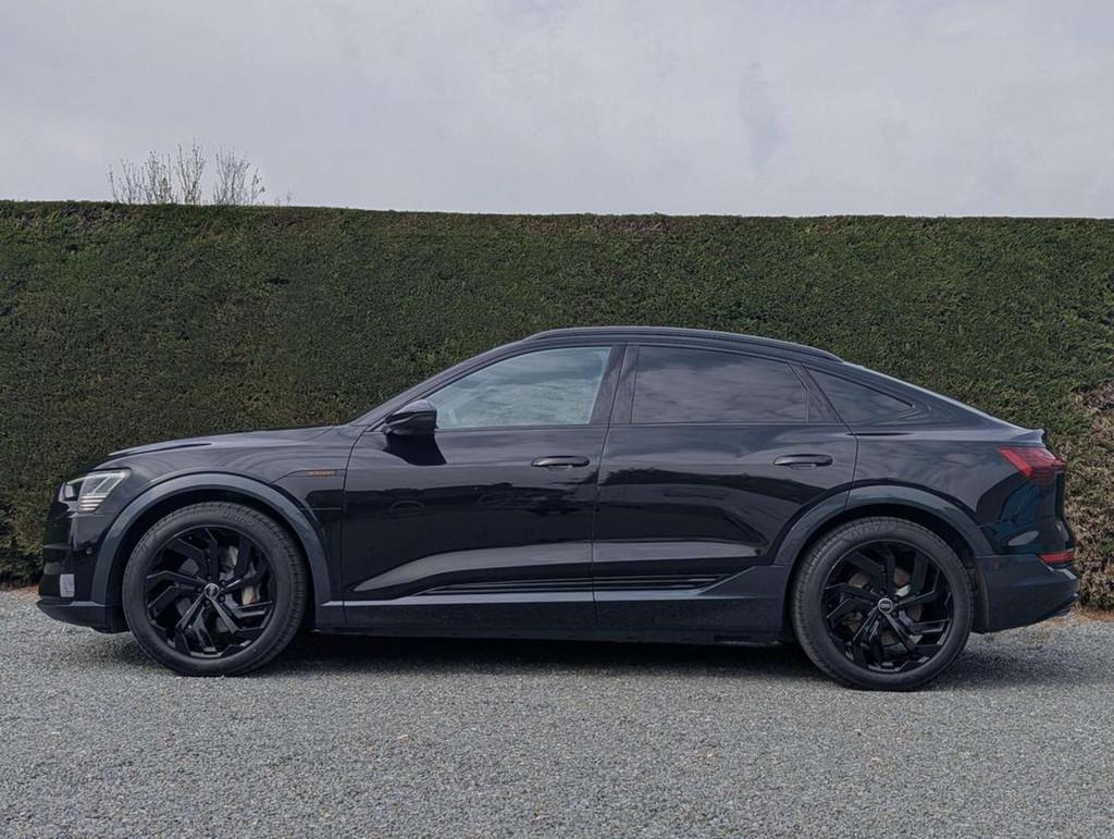 Audi Q8 e-tron (Q8)e-tron opendak - trekhaak - nachtcamera -, Autos, Achat, 408 ch, Entreprise, 5 portes