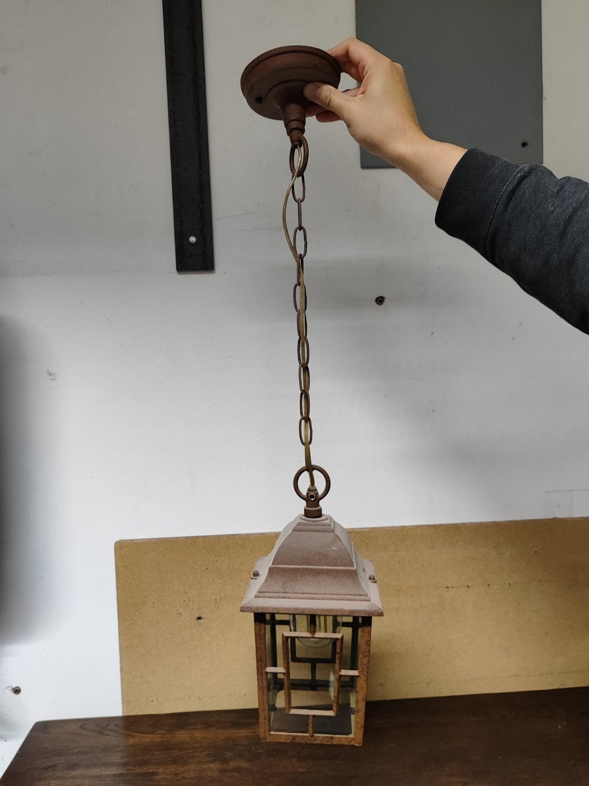 2 hanglampen/ hanglantaarns, Enlèvement