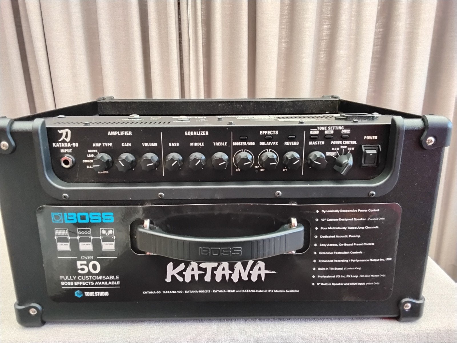 Boss katana., Muziek en Instrumenten, Ophalen