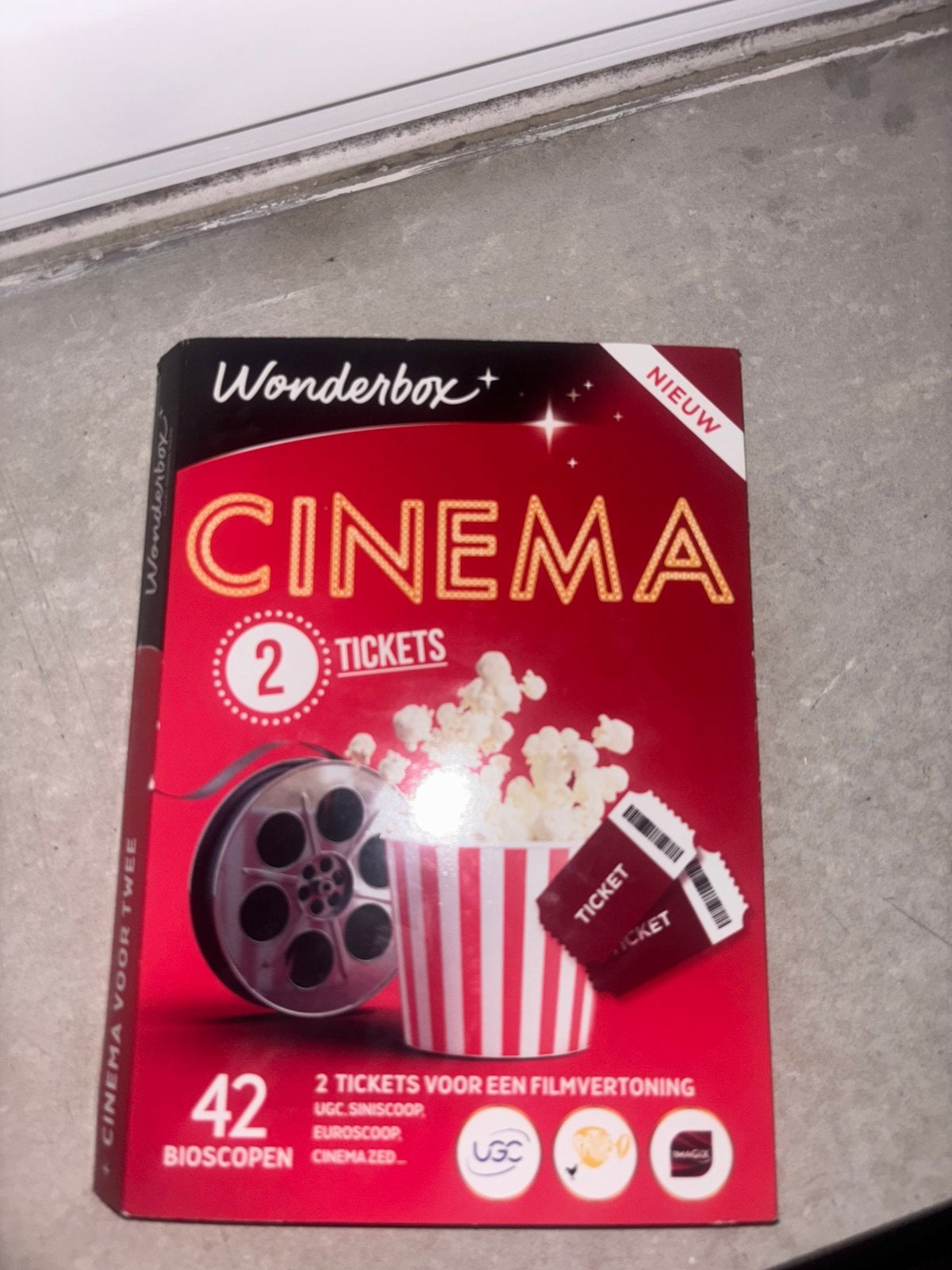 2 cinema tickets, Enlèvement ou Envoi, Neuf