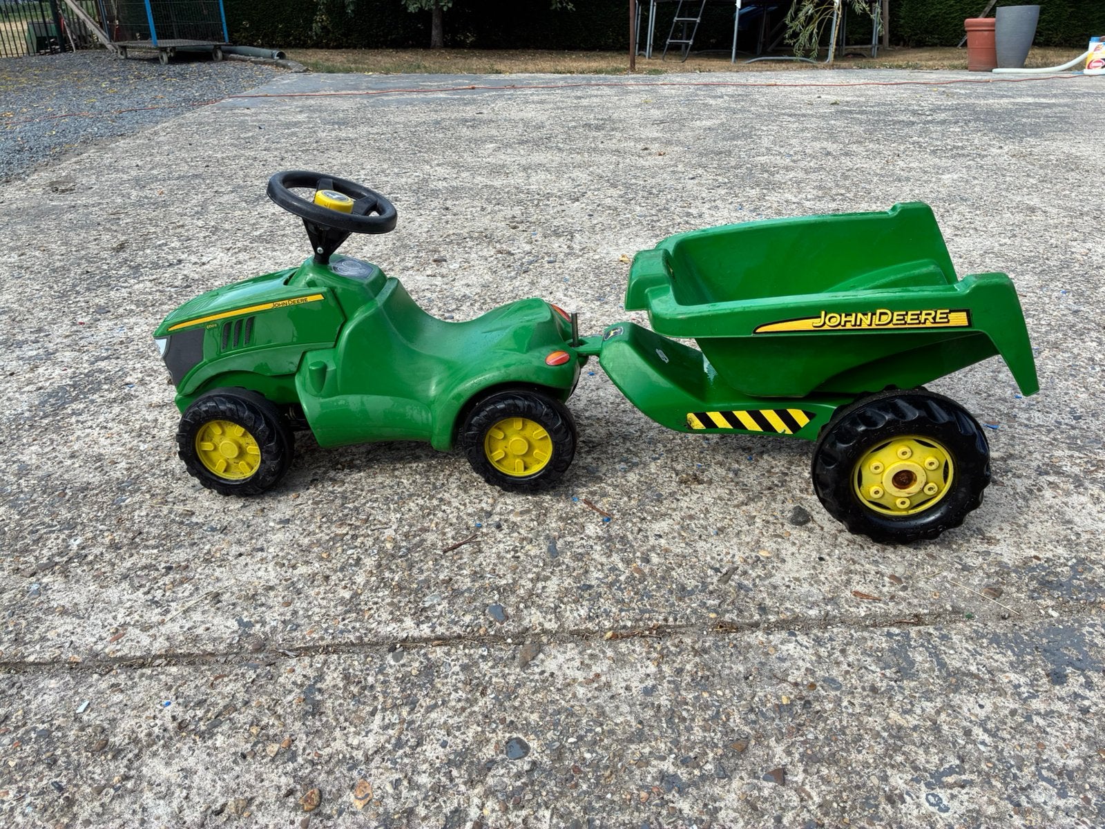 Looptractor John Deere + kar, Kinderen en Baby's, Speelgoed | Buiten | Skelters, Ophalen, Gebruikt, Overige merken, Met kar of aanhanger