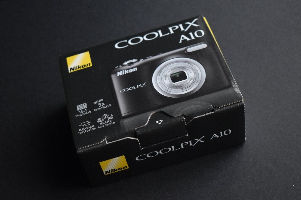 Nikon Coolpix A10 / 16.1 MP 5x Zoom Digital Camera Black NEW, Audio, Tv en Foto, Fotocamera's Digitaal, Nieuw, Nikon, Ophalen of Verzenden