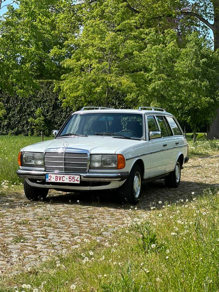 Mercedes 240TD W123, Auto's, Open dak, Wit, 5 deurs, Particulier