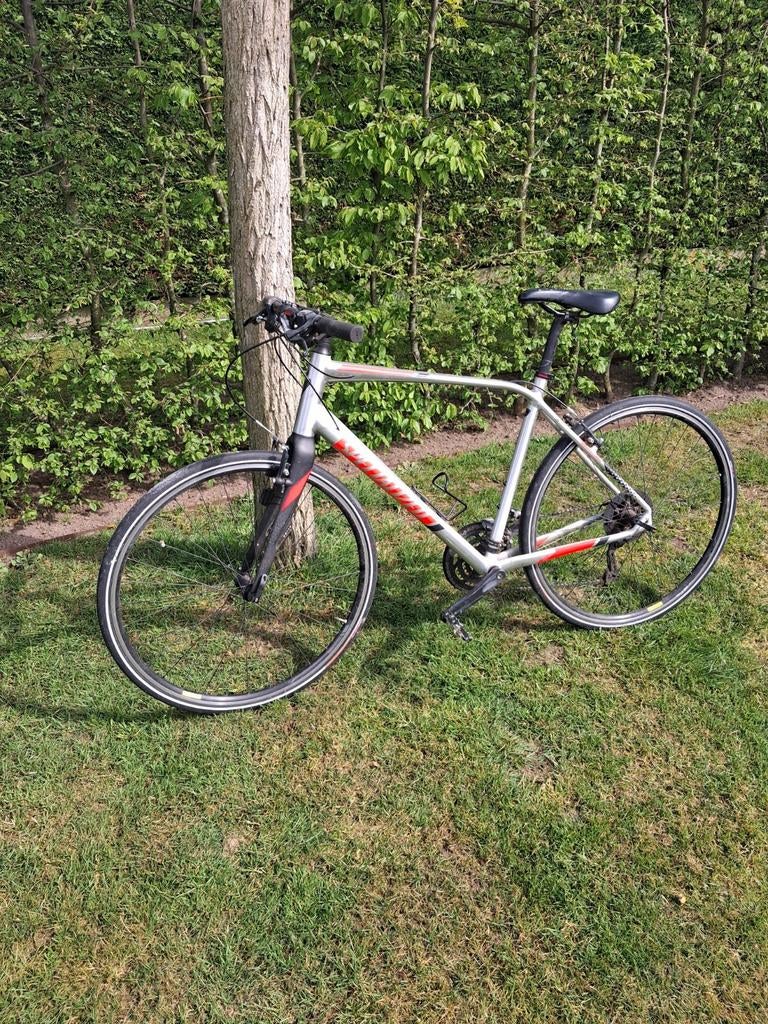 Specialized sirrus in goede staat., Fietsen en Brommers, Ophalen, Vering