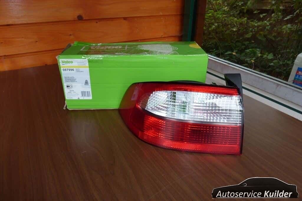 Achterlicht links Renault Laguna 2 Hatchback '01-'07 Nieuw, Neuf, Renault, -, -