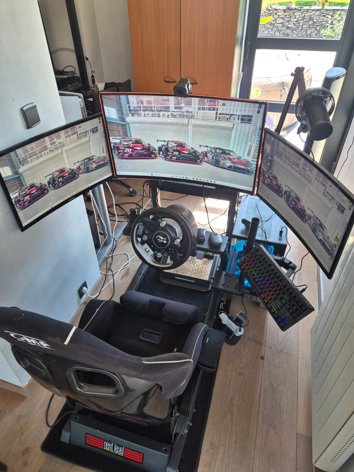 Next level racing simrig triple screen setup, Enlèvement, Comme neuf