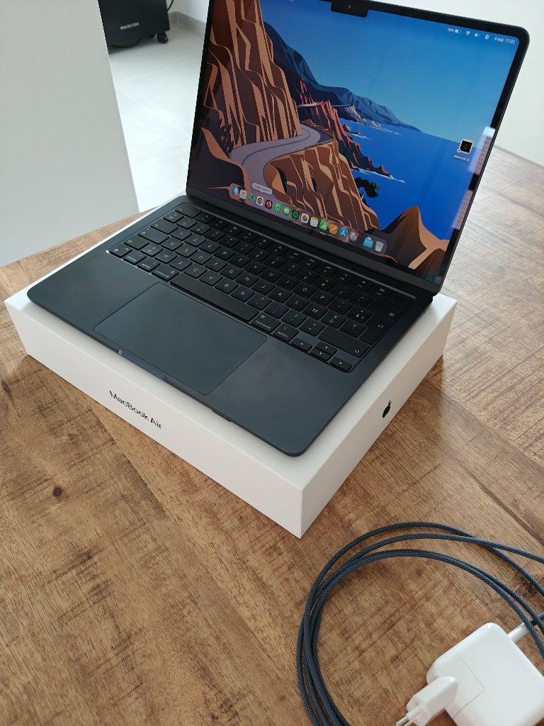 Apple MacBook Air 2024 13" M3 Midnight, Ophalen, 13 inch, 512 GB, Zo goed als nieuw