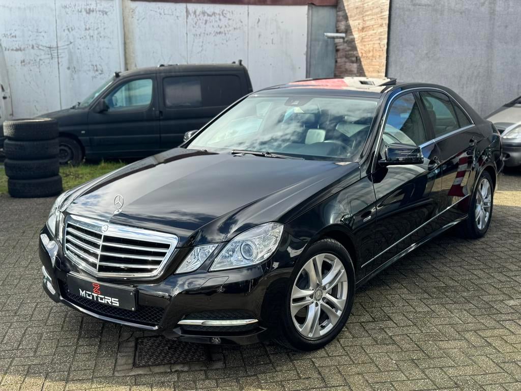 MERCEDES E220 CDI // AUTOMAAT, Auto's, Mercedes-Benz, Automaat, Euro 5, Zwart, USB
