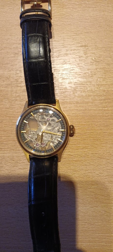 HORLOGE EARNSHAW, Handtassen en Accessoires, Overige merken, Staal, Polshorloge, Ophalen of Verzenden
