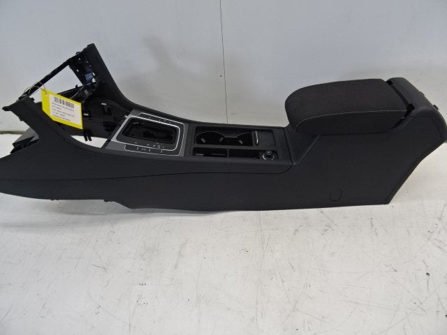 CONSOLE CENTRALE Volkswagen Golf VII (AUA) (01-2012/03-2021), Utilisé, Volkswagen