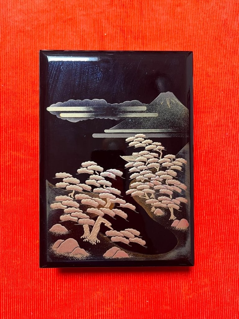 Vintage Japanese Lacquerware Box - Gold Maki-e Mt. Fuji, Enlèvement ou Envoi