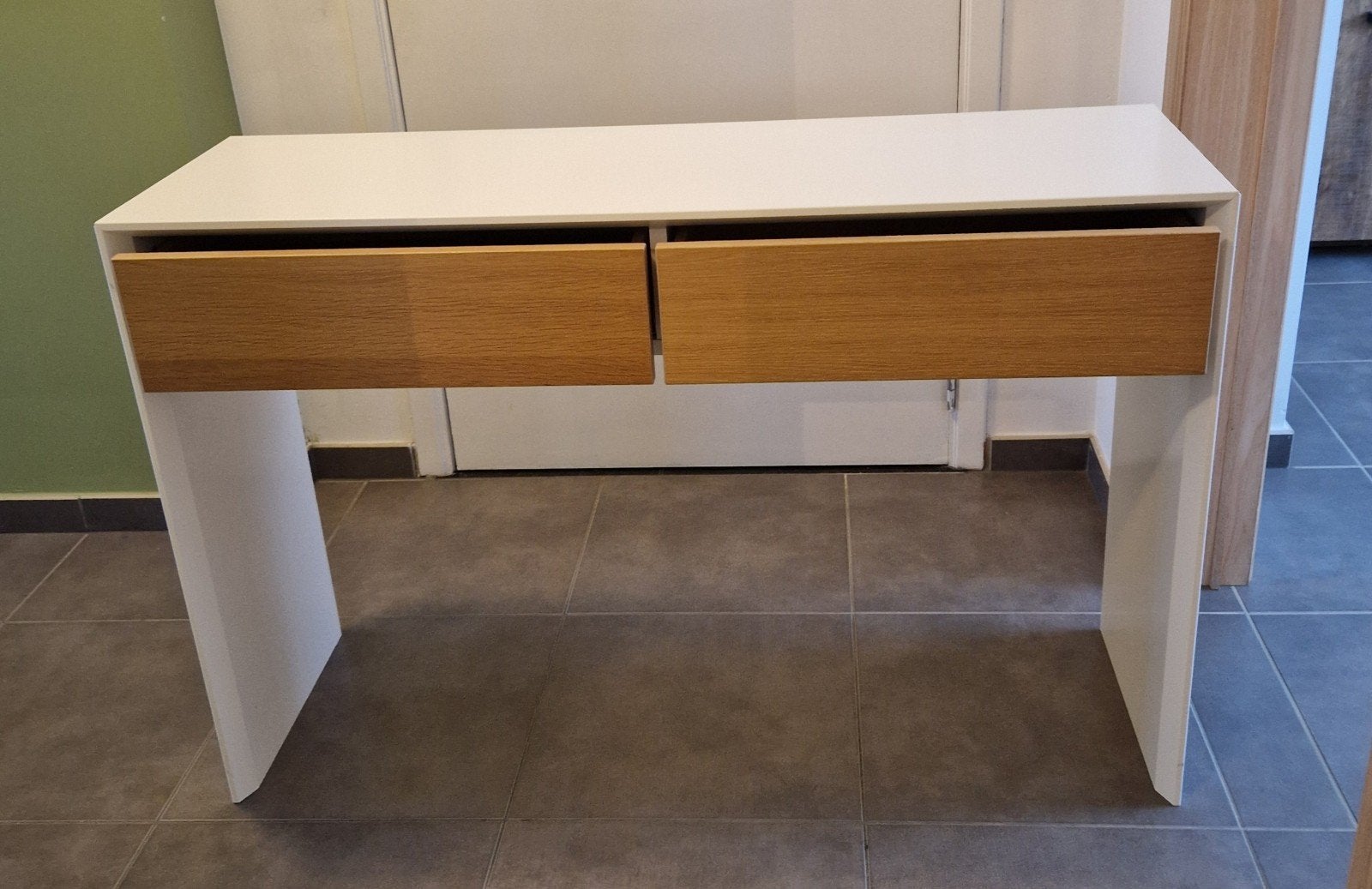Hall/wandtafel, Ophalen