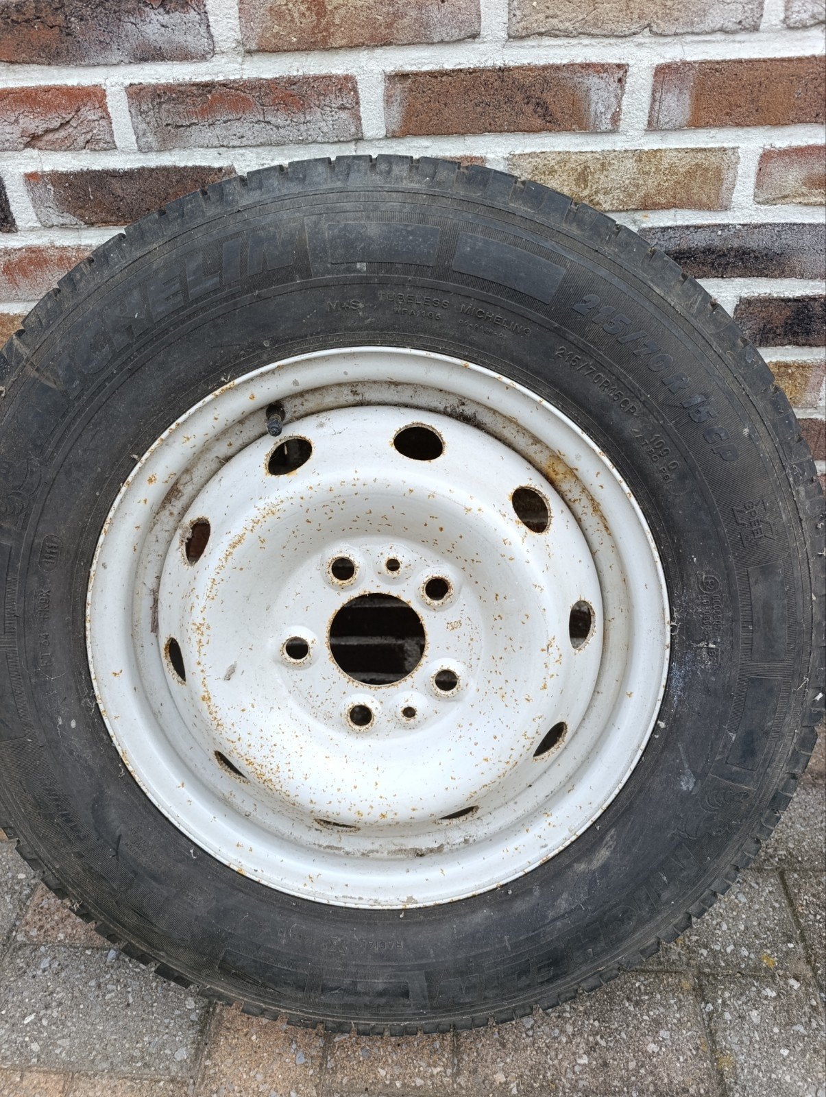 Fiat Ducato wiel 215/70r/15cp, Auto-onderdelen, Banden en Velgen, Ophalen