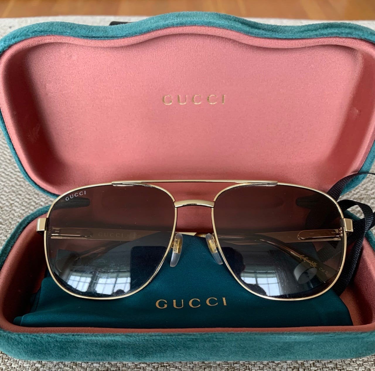 Lunettes de soleil Gucci, Envoi, Lunettes de soleil