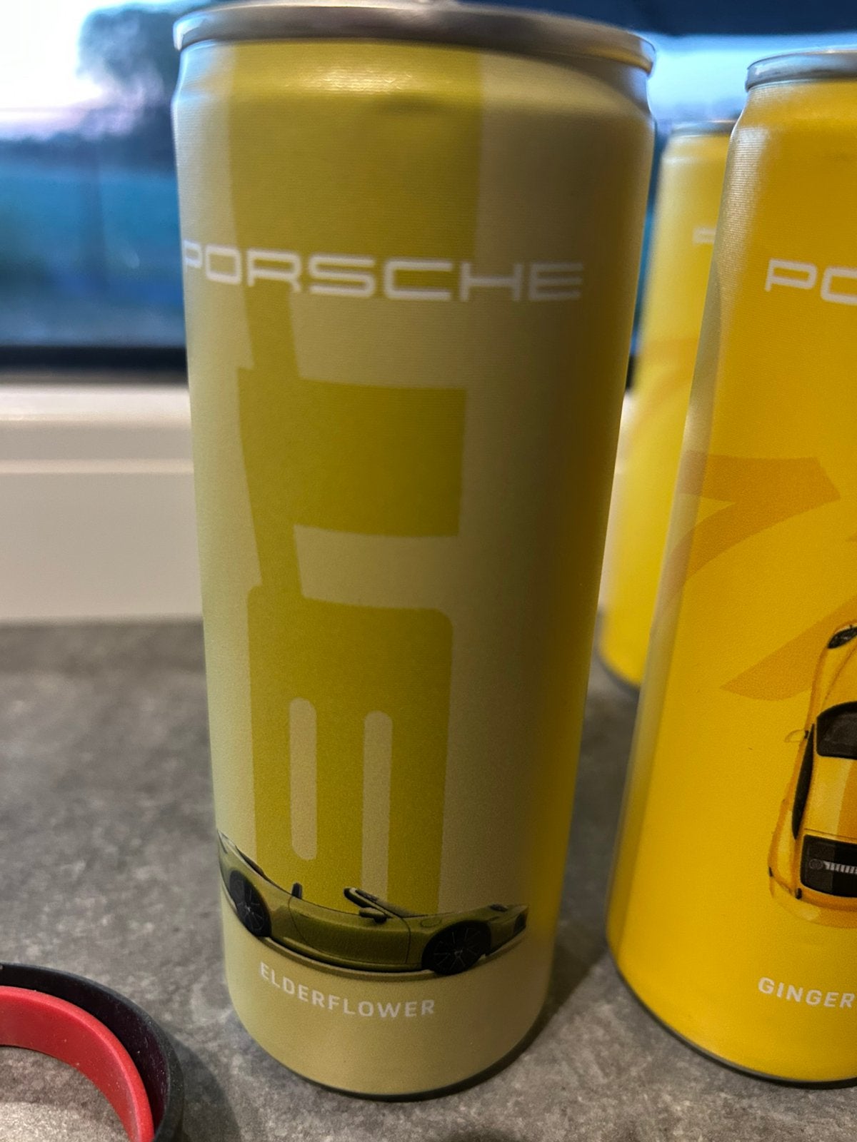Porsche Blikjes + 2 bandjes, Ophalen