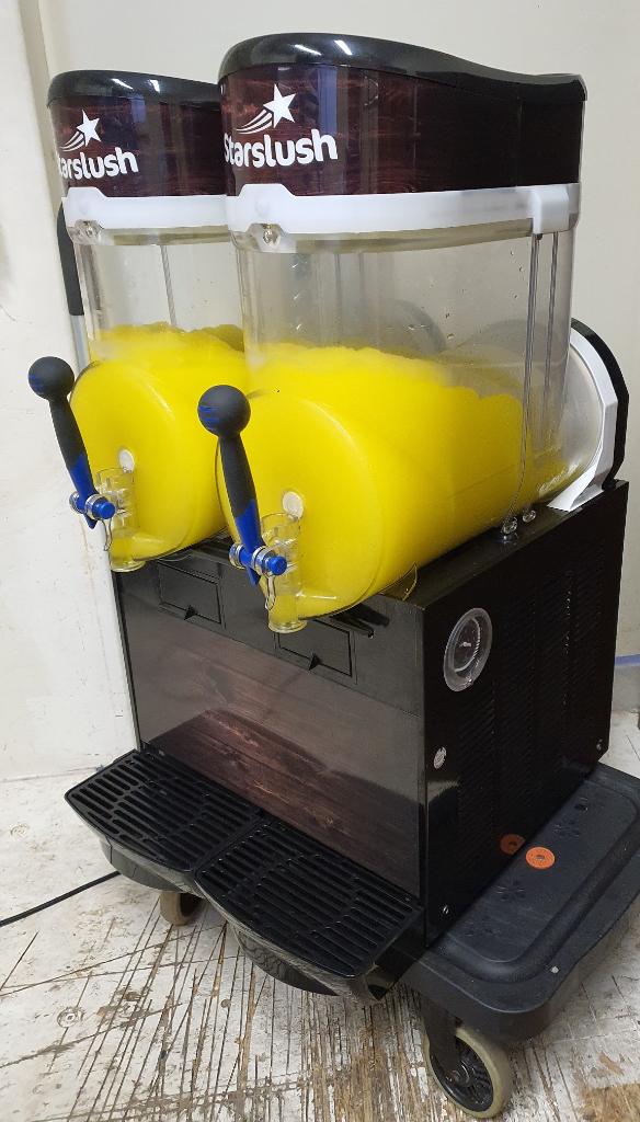 UGOLINI MT2 GIANT SLUSHMACHINE SLUSH IJSMACHINE (2x 15liter), Enlèvement, Comme neuf, Auto-congélation
