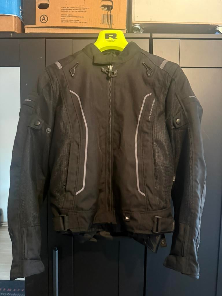 Airstream 3 Jacket-2ASIII, Enlèvement