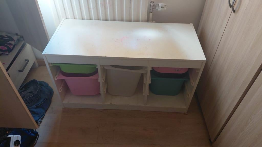 Petit meuble Ikea, Maison & Meubles, Armoires | Mobilier de télévision