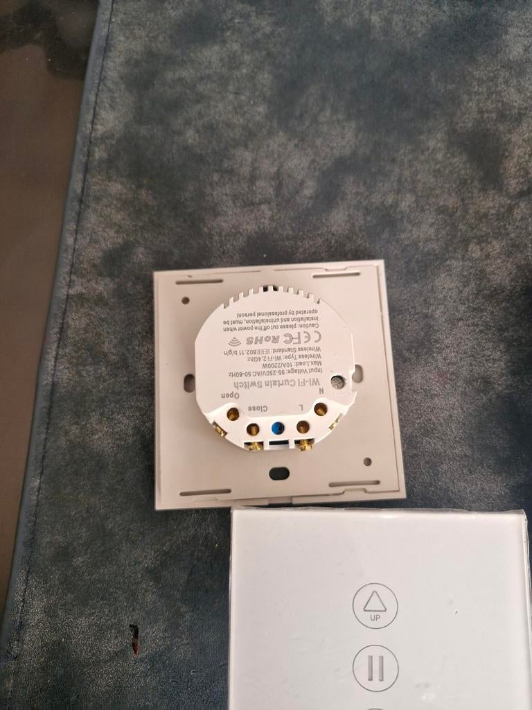 Elektrische rolluikschakelaars op wifi, Ophalen