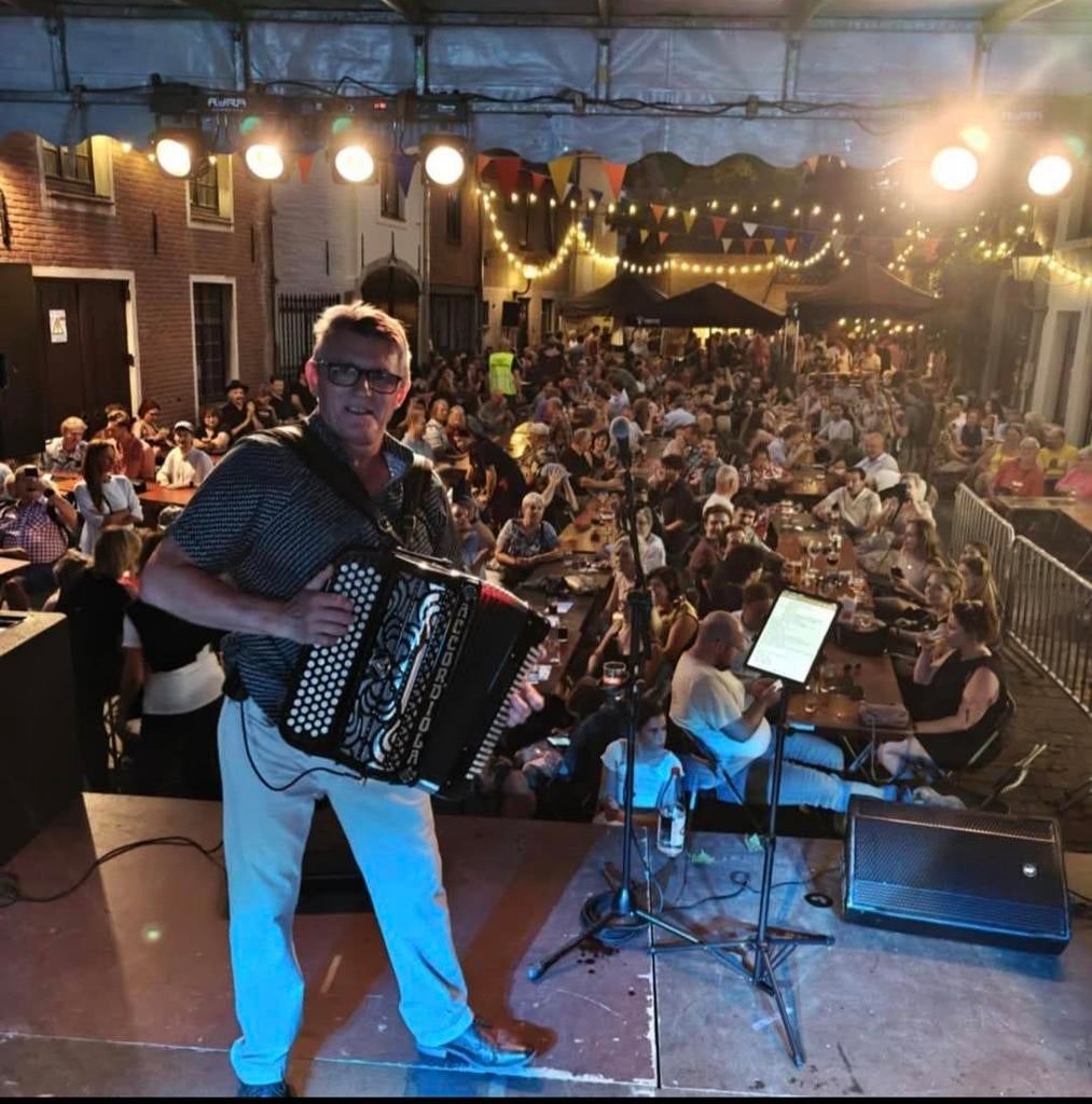 🎶 LIVE ACCORDEON - MEEZINGERS EN GEZELLIGHEID-VANAF €150🎶