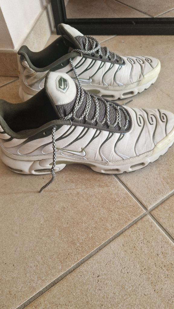 Nike schoenen en yeezy maat 44, Kleding | Heren, Schoenen, Ophalen, Zo goed als nieuw, Boots