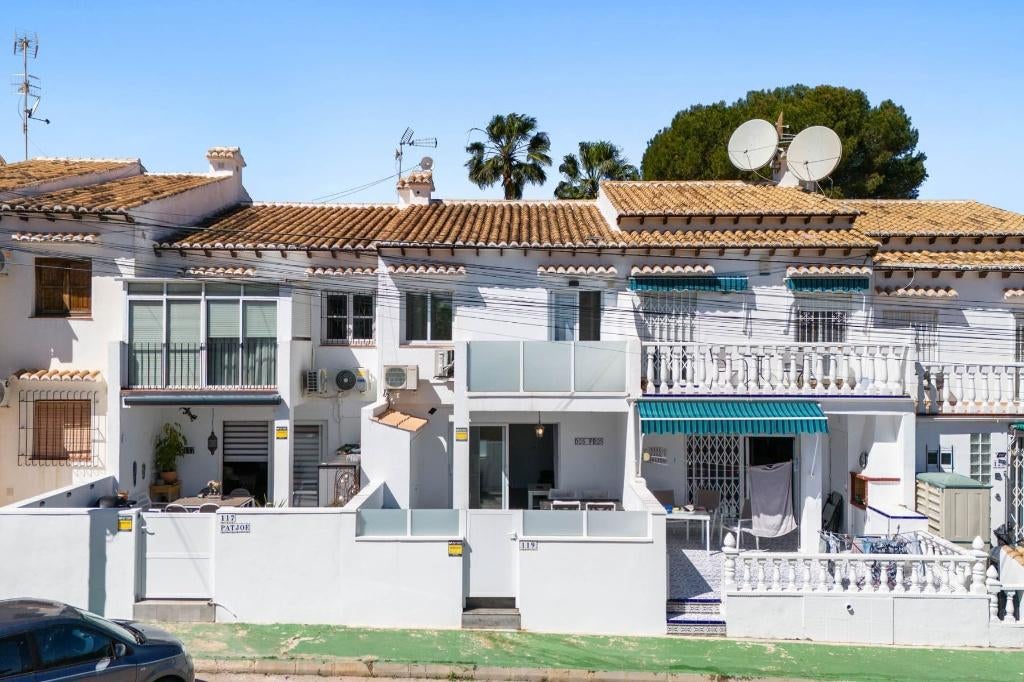 Gerenoveerde duplex woning Los Balcones, Torrevieja, Immo, Spanje, Woonhuis, 60 m², Overige
