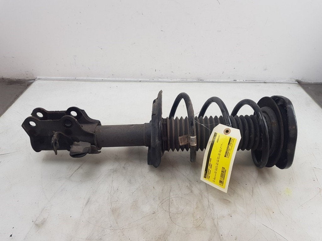 SCHOKBREKER LINKS VOOR Ford Focus 4 Wagon (01-2018/12-2025), Gebruikt, Henry-Ford-Straße  1
50735  Köln, DE, Ford-Werke GmbH, Kunden@ford.com