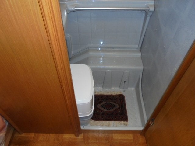 tabbert 515,met tent,dwarsbed,toiletruimte+MOVER zeer mooi-, Schokbreker, Rondzit, Tabbert, Bedrijf