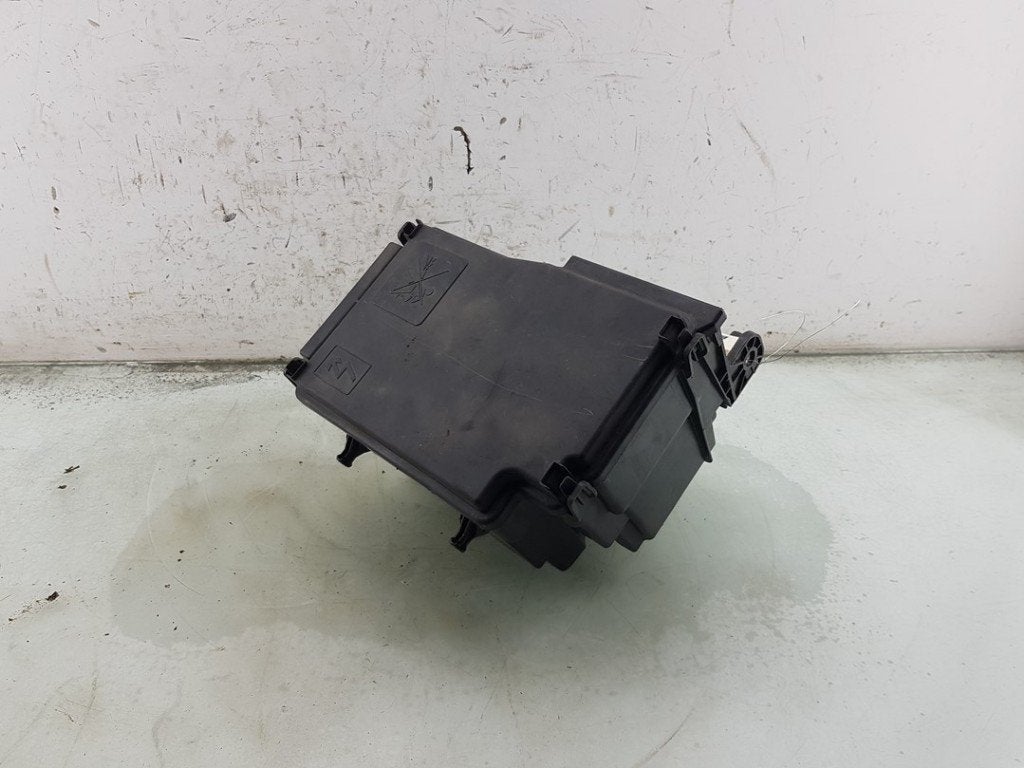 BOITIER FUSIBLES Renault Trafic (1FL / 2FL / 3FL / 4FL), Utilisé, Renault
