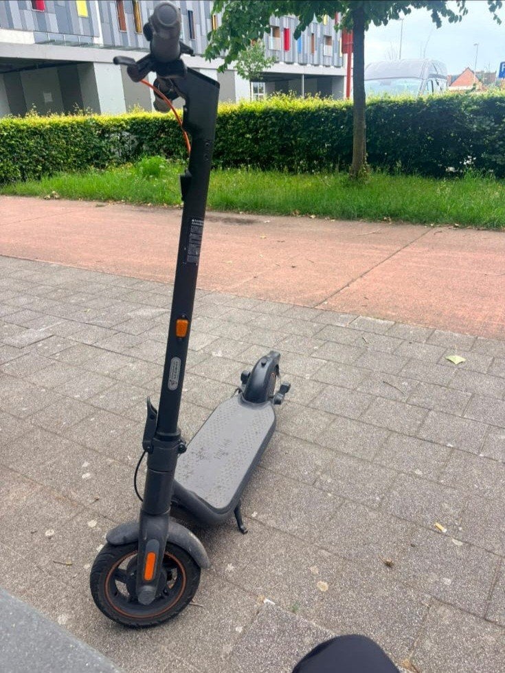 Ninebot f2, Vélos & Vélomoteurs, Enlèvement, Utilisé, Step électrique (E-scooter), Ninebot
