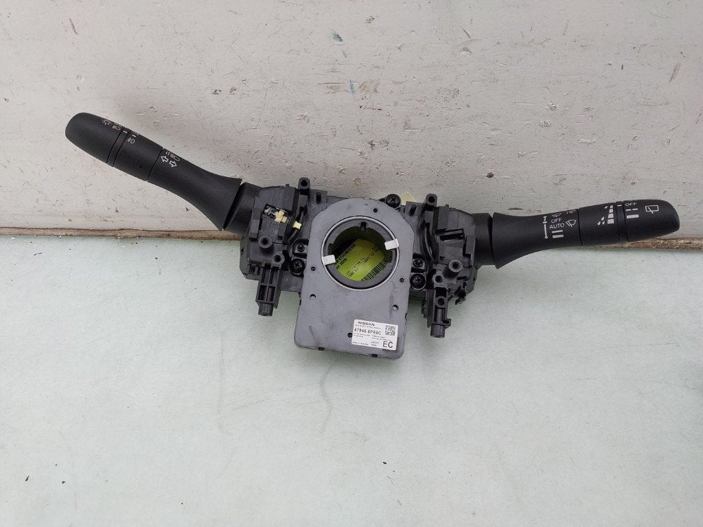 COMBINE COMMODO Nissan Juke (F16) (|9D6PA3A|255606PA3A|), Germany@nissan-services.eu, Kronenweg 38
50389  Wesseling, DE, Utilisé