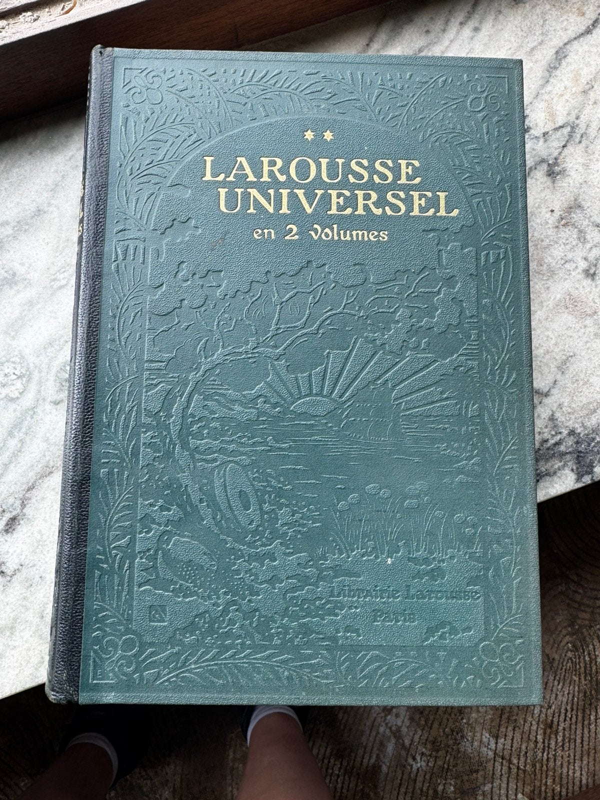 Larousse universel - volume 2, Antiquités & Art, Enlèvement