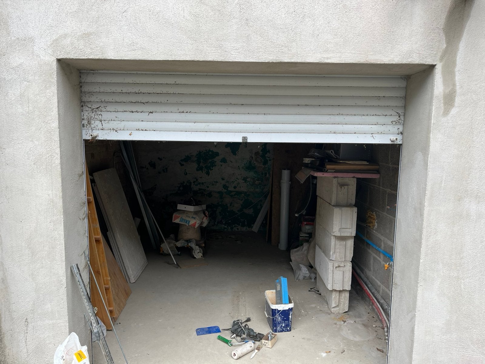 Garage a louer a 1853 Strombeek Bever